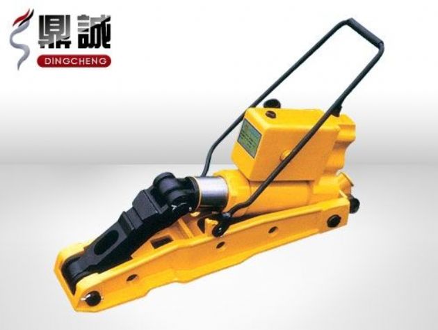 點(diǎn)擊查看詳細(xì)信息<br>標(biāo)題：液壓起撥道機(jī) 閱讀次數(shù)：4282
