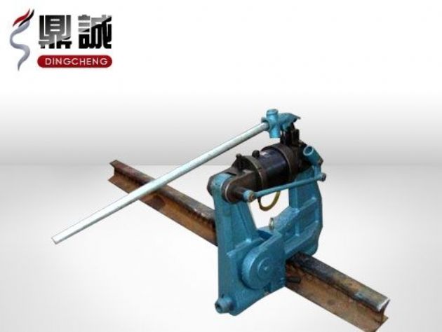 點(diǎn)擊查看詳細(xì)信息<br>標(biāo)題：液壓鋼軌擠孔機(jī) 閱讀次數(shù)：4490